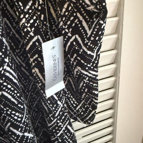 Catherines Black White Geometric Tunic Top Chiffon Hem 3/4 Sleeve Chic Work Wear - Picture 8 of 12